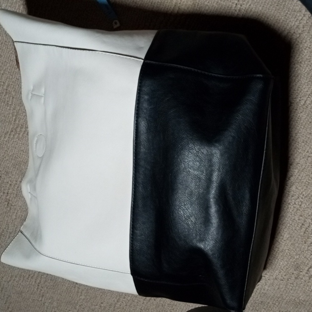 Lilly & Ivy, Tote Bag - Picture 7 of 8